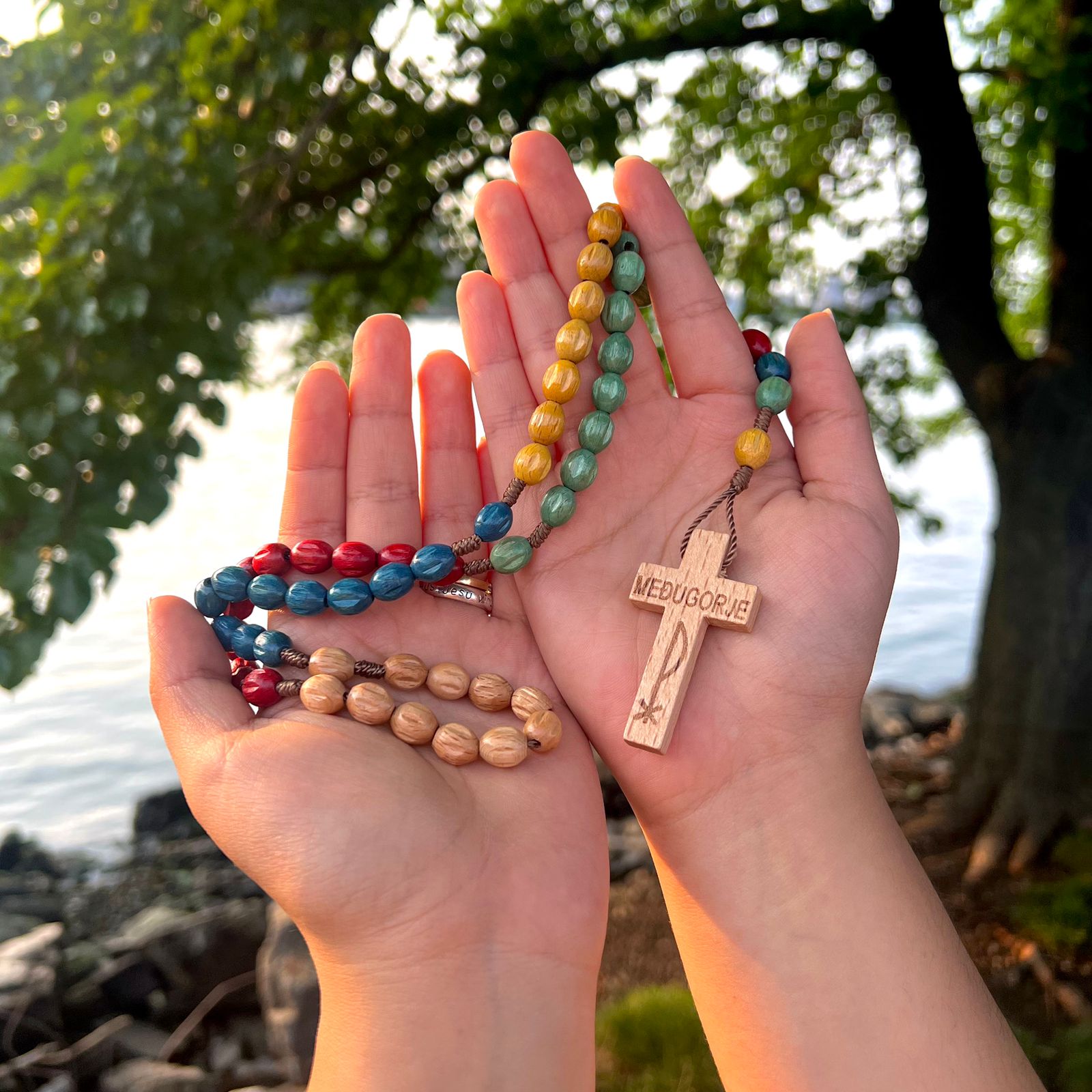 Rosario Medjugorje Colores