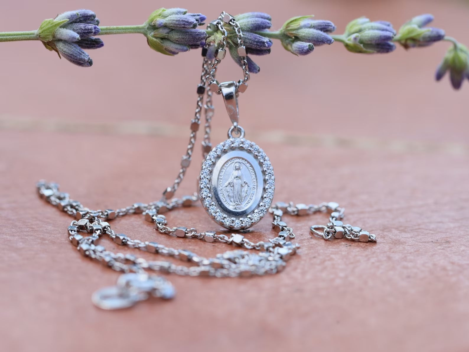 Medalla Milagrosa Plata con Zirconia