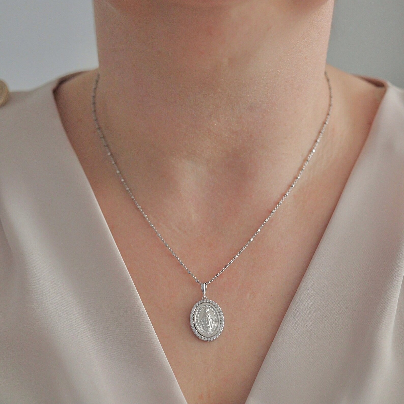 Medalla Milagrosa Plata con Zirconia